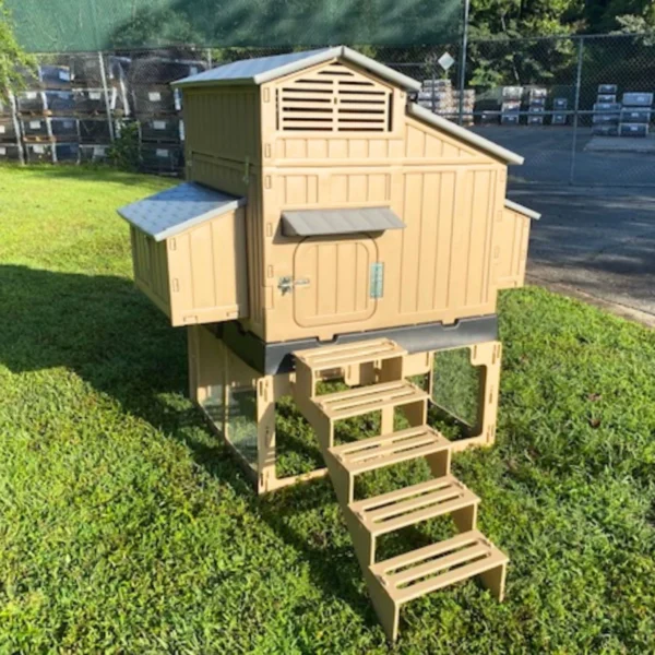 Large Chicken Coop & Stand with Stairs - Image 2